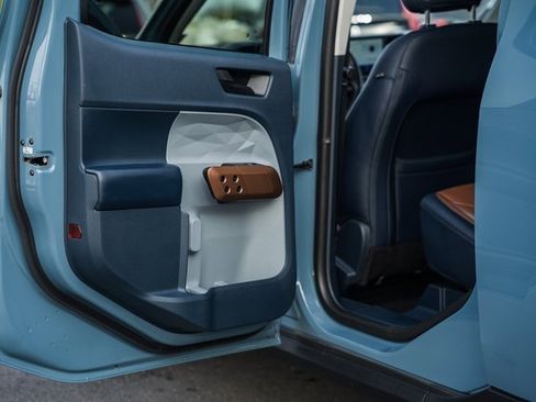 Used 2022 Ford Maverick Lariat w/ Lariat Luxury Package image 40