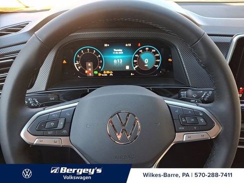 New 2026 Volkswagen Atlas Cross Sport SEL R-Line AWD/4WD image 15