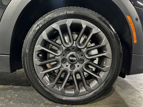 Used 2026 MINI Cooper 2-Door Hardtop FWD image 9