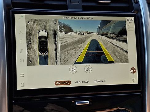 Certified 2025 Land Rover Discovery Dynamic SE image 24