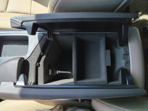 Used 2015 Mercedes-Benz ML 350 4MATIC image 26