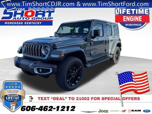 Used 2025 Jeep Wrangler Unlimited Sahara AWD/4WD image 1