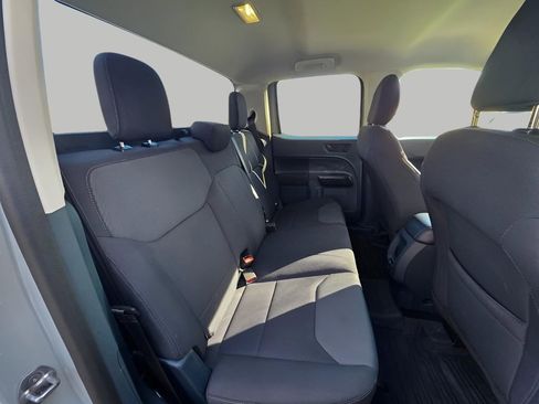 Used 2022 Ford Maverick XL image 8