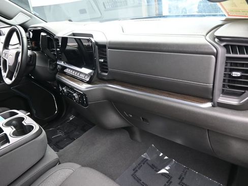 Used 2024 Chevrolet Silverado 1500 LT RWD image 41