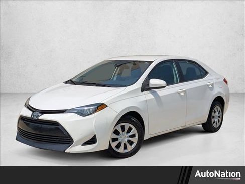 Used 2017 Toyota Corolla L FWD image 1