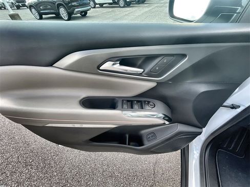 New 2026 Chevrolet Traverse LT w/ Midnight/Sport Edition image 15