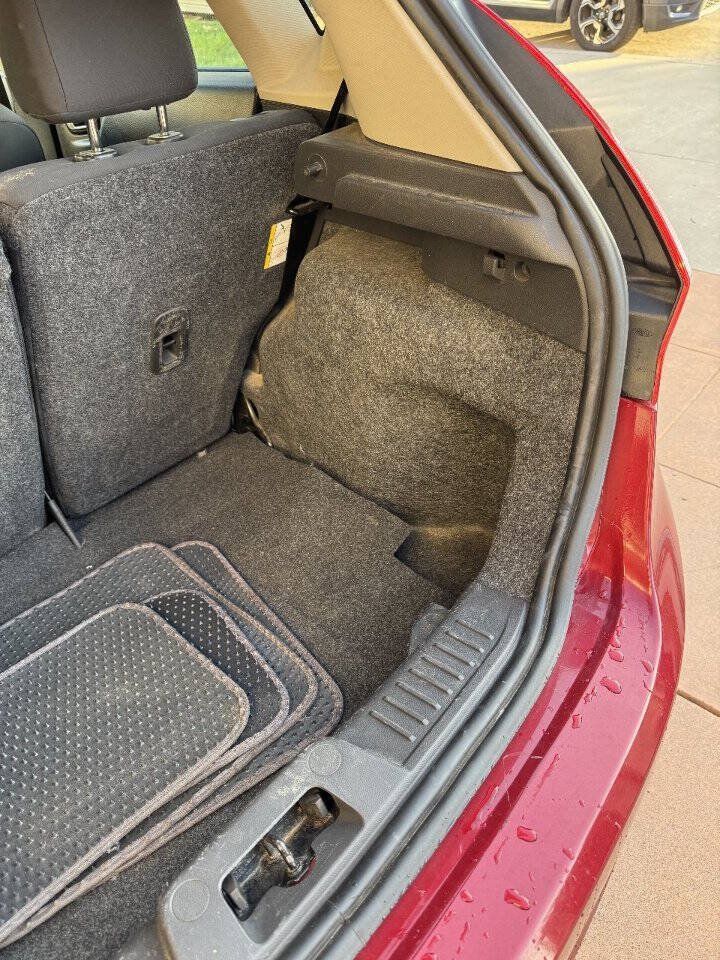 Used 2015 Ford Fiesta SE FWD image 12