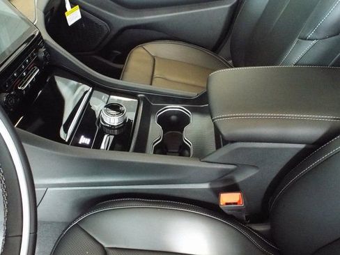 New 2025 Jeep Grand Cherokee L Limited w/ Luxury Tech Group II image 20