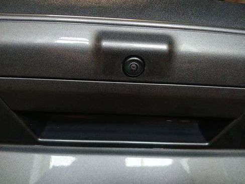 Certified 2022 Ford F150 XLT w/ Equipment Group 302A High image 46