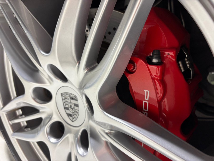 Used 2013 Porsche 911 Carrera 4S AWD/4WD image 24