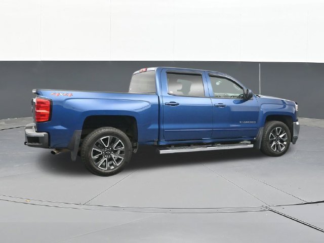 Used 2018 Chevrolet Silverado 1500 LT w/ All Star Edition AWD/4WD image 16