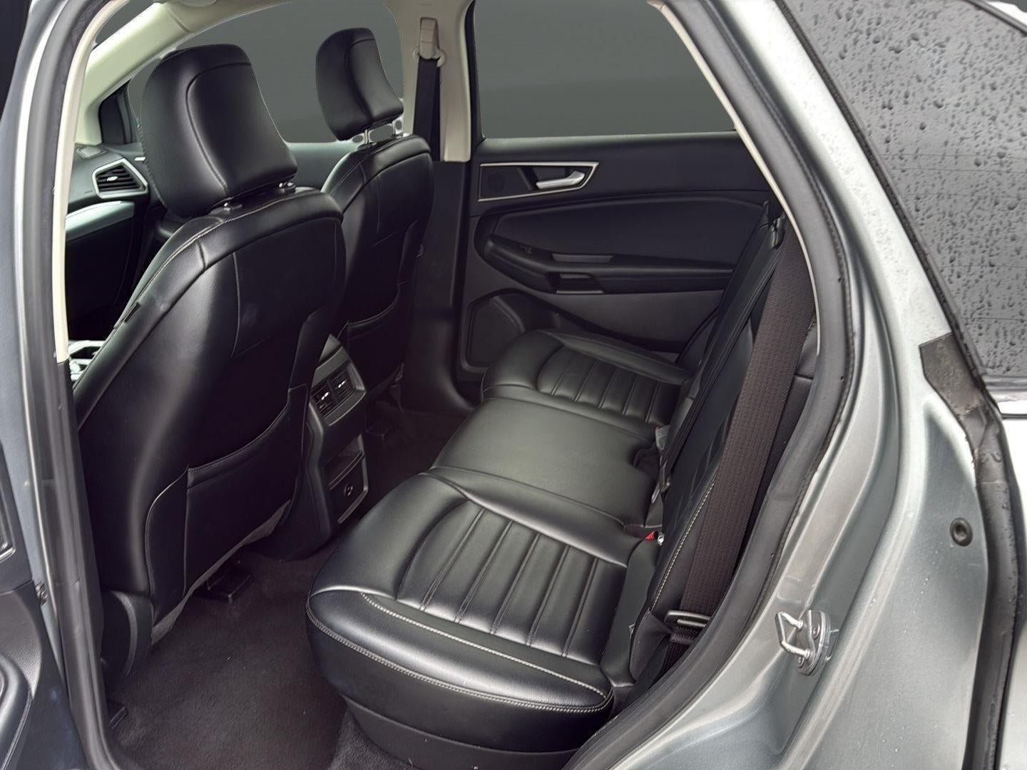Used 2022 Ford Edge SEL AWD/4WD image 9