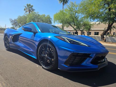 Used 2022 Chevrolet Corvette Stingray Preferred Cpe w/ Z51 Performance Package RWD image 31