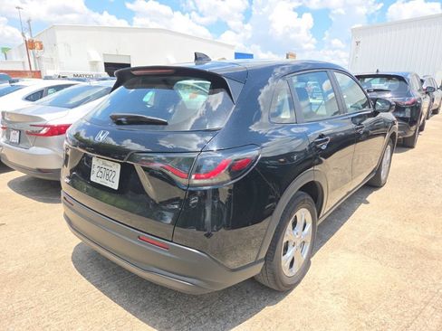 Used 2025 Honda HR-V LX image 9