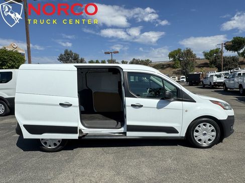 Used 2020 Ford Transit Connect XL image 2