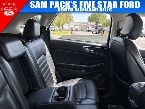Used 2016 Ford Edge SEL w/ Equipment Group 201A FWD image 16