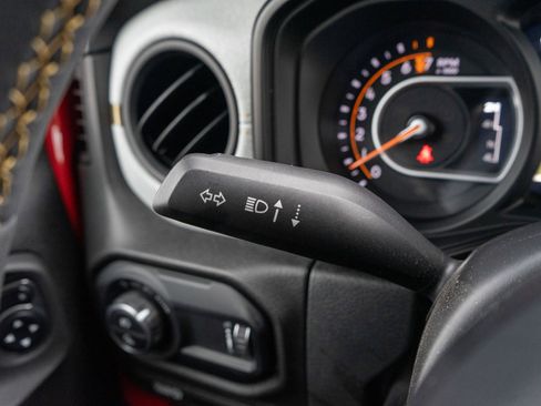 Used 2024 Jeep Gladiator Sport AWD/4WD image 25