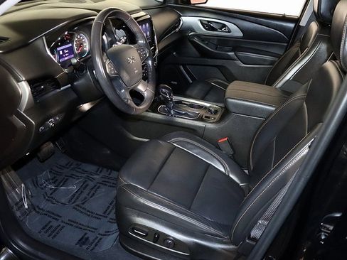 Used 2021 Chevrolet Traverse RS w/ LPO, Floor Liner Package image 12