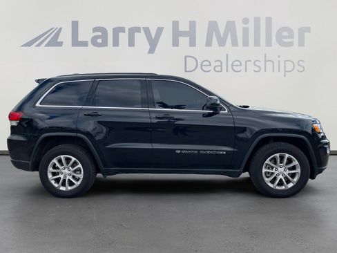 Used 2022 Jeep Grand Cherokee Laredo E image 6