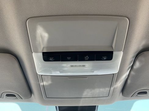 Used 2024 Nissan Altima 2.5 SV FWD image 16
