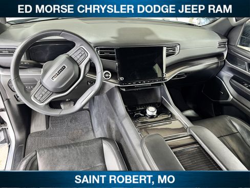 Used 2023 Jeep Wagoneer 4WD image 26