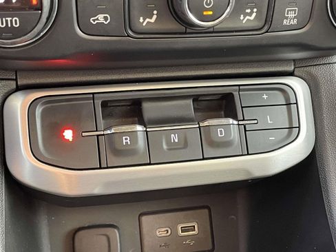 Used 2020 GMC Acadia SLT AWD/4WD image 28