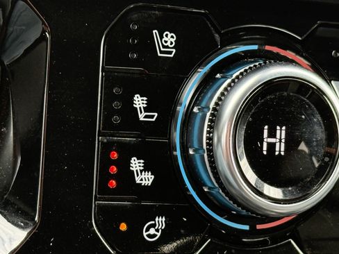 Used 2023 GMC Sierra 1500 Denali w/ Technology Package image 51