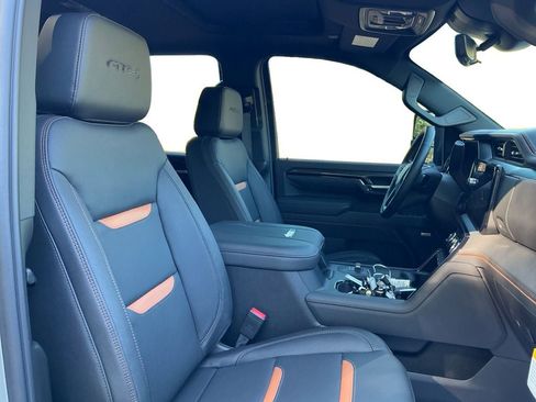 Used 2026 GMC Sierra 2500 AT4 w/ AT4 Premium Plus Package AWD/4WD image 15