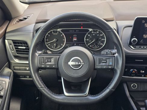 Used 2023 Nissan Rogue SV w/ SV Premium B Package AWD/4WD image 14