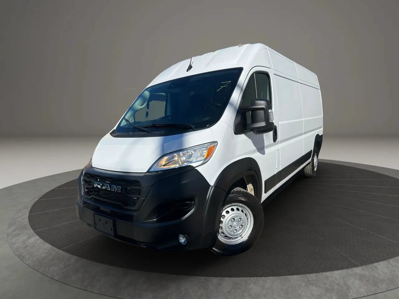 Used 2025 RAM ProMaster 3500 w/ Convenience Group FWD image 1