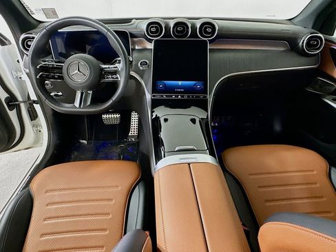 Used 2024 Mercedes-Benz GLC 300 image 16