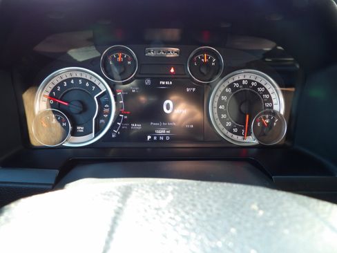 Used 2015 RAM 1500 Laramie w/ Convenience Group AWD/4WD image 20