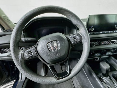 Used 2023 Honda Accord EX image 11