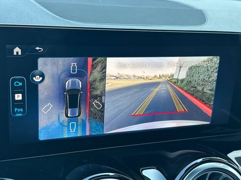 New 2026 Mercedes-Benz GLB 250 4MATIC image 19