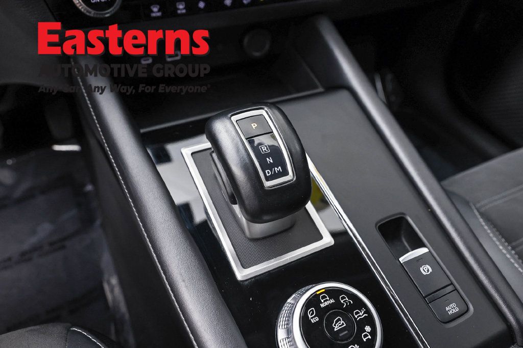 Used 2024 Mitsubishi Outlander SE AWD/4WD image 15