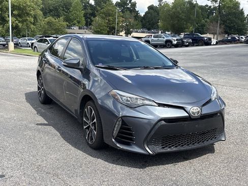 Used 2017 Toyota Corolla SE w/ Carpet Mat Package (TMS) FWD image 3