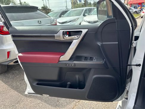 Used 2023 Lexus GX 460 Premium image 13