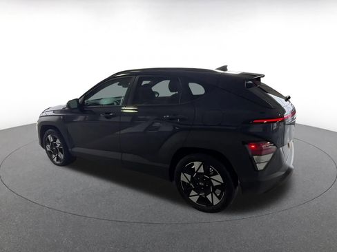 Used 2025 Hyundai Kona SEL FWD image 11