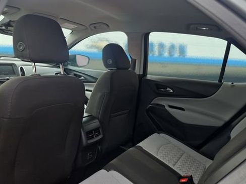 Used 2023 Chevrolet Equinox LS w/ LS Convenience Package image 21