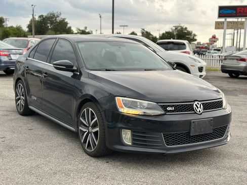 Used 2013 Volkswagen Jetta GLI Autobahn FWD image 4