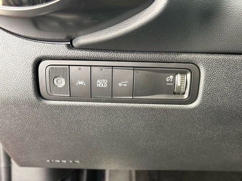 New 2026 Chevrolet Equinox EV RS image 32