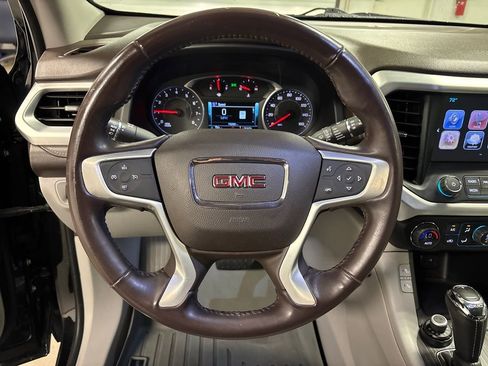 Certified 2019 GMC Acadia SLT image 28
