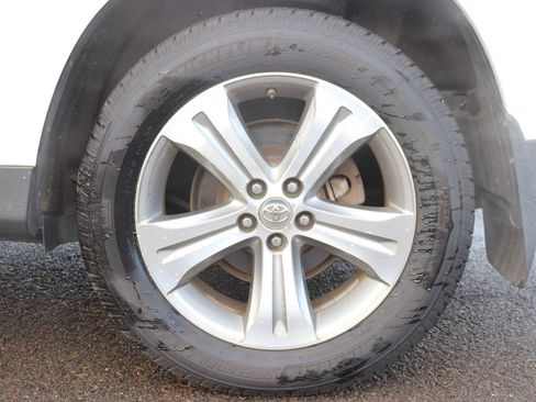 Used 2011 Toyota Highlander Limited image 9