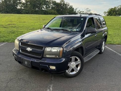 Used 2008 Chevrolet TrailBlazer LT AWD/4WD image 2