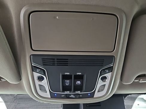 Used 2022 Honda Ridgeline RTL-E image 23