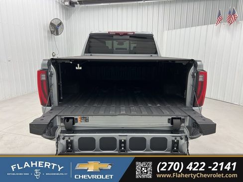 Used 2024 GMC Sierra 2500 Denali w/ Denali Reserve Package AWD/4WD image 21
