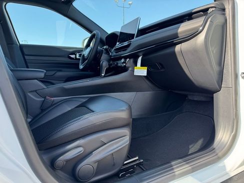 New 2026 Jeep Compass Latitude image 21