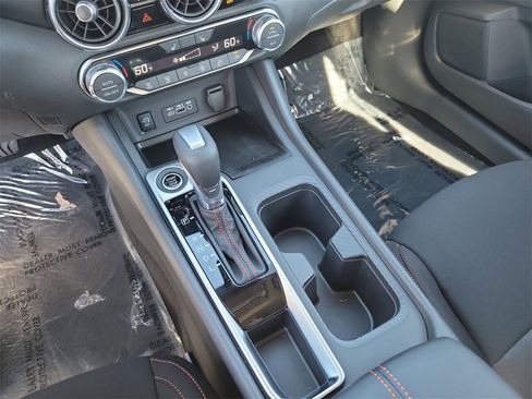New 2025 Nissan Sentra SR image 11