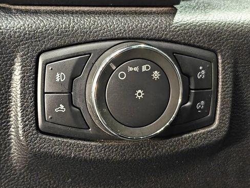 Used 2016 Ford F150 XLT w/ Equipment Group 302A Luxury AWD/4WD image 42