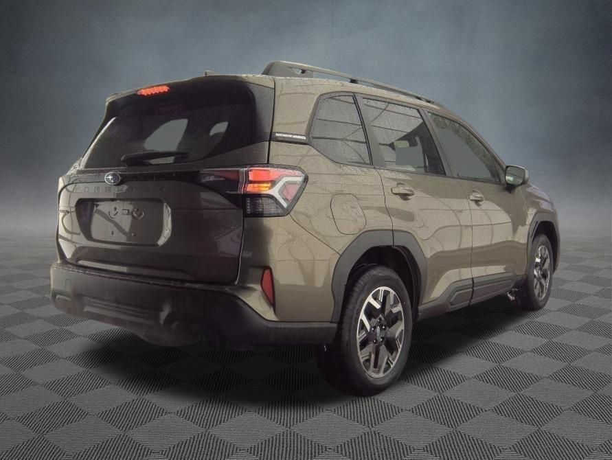 Used 2025 Subaru Forester Premium AWD/4WD image 3